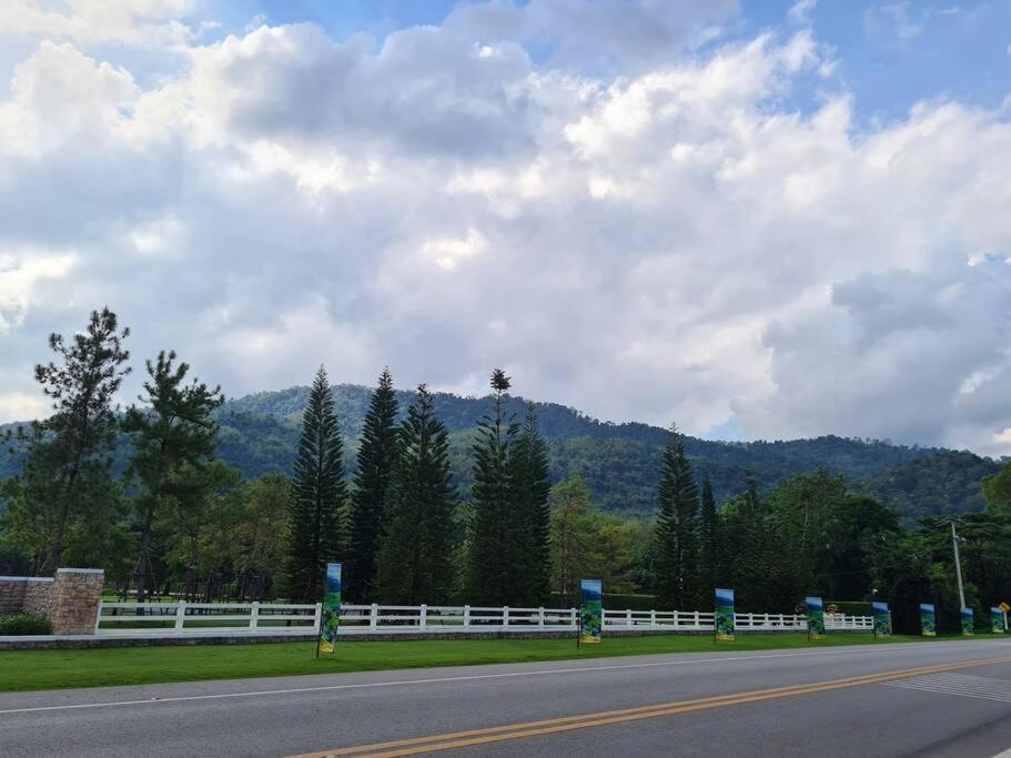 Baan Khaoyai Cozy Apartment Ban Tha Maprang Luaran gambar
